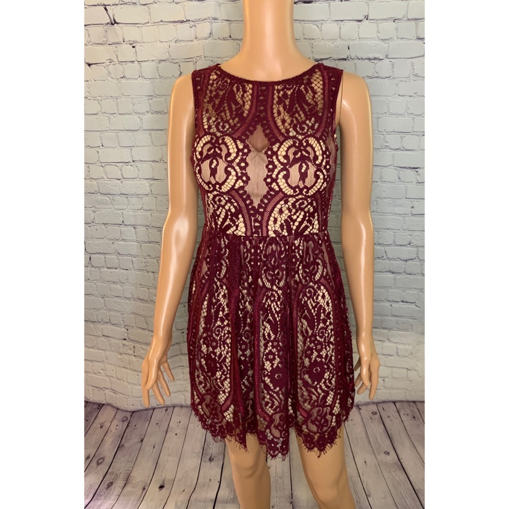 B.Darlin red burgundy Lace Formal Dress cocktail size 4